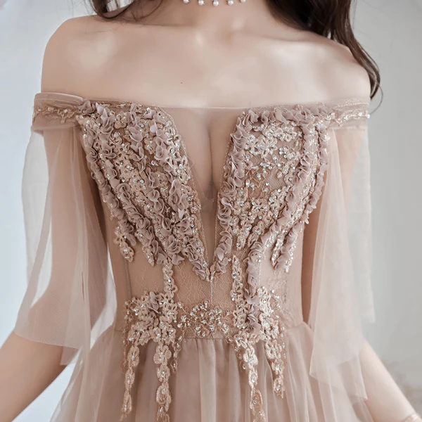 Illusion Champagner Abendkleider 2019 A Linie Off Shoulder 1/2 Ärmel Applikationen Spitze Perlenstickerei Sweep / Pinsel Zug Rüschen Rückenfreies Festliche Kleider