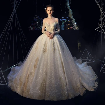 Eleganta Champagne Bröllopsklänningar 2019 Balklänning Av Axeln Långärmad Halterneck Glittriga Glitter Tyll Appliqués Spets Beading Cathedral Train Ruffle