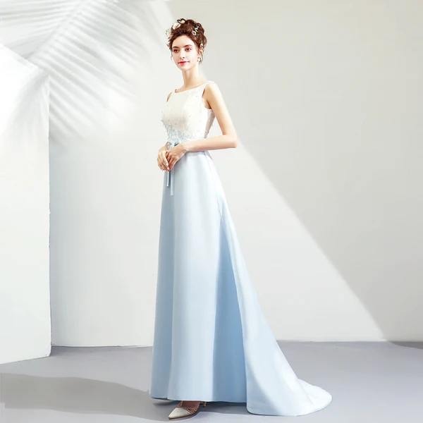 Elegante Himmelblau Satin Brautjungfernkleider 2019 A Linie Eckiger Ausschnitt Ärmellos Stoffgürtel Applikationen Blumen Perlenstickerei Sweep / Pinsel Zug Rückenfreies Kleider Für Hochzeit