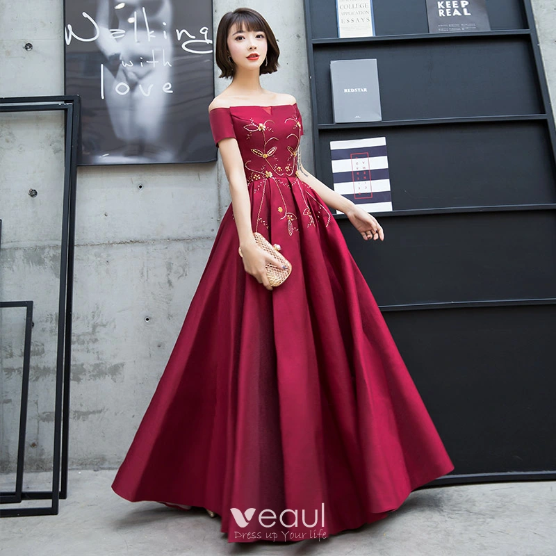 Chic Beautiful Burgundy Evening Dresses 2019 A Line Princess Off The Shoulder Short Sleeve Beading Floor Length Long Ruffle Backless Formal Dresses