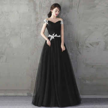 Abordable Noire Robe De Soirée 2019 Princesse De L Épaule Manches Courtes Appliques En Dentelle Perle Longue Volants Dos Nu Robe De Ceremonie