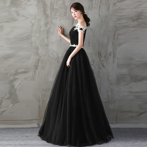 Affordable Black Evening Dresses  2019 A-Line / Princess Off-The-Shoulder Short Sleeve Appliques Lace Pearl Floor-Length / Long Ruffle Backless Formal Dresses