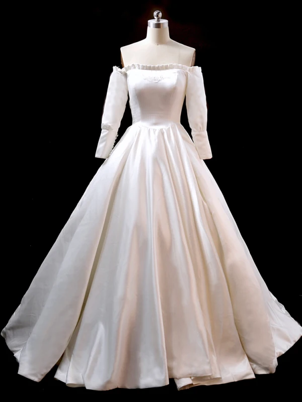 Vintage / Retro Ivory Satin Wedding Dresses 2019 A-Line / Princess Off-The-Shoulder Puffy Long Sleeve Backless Chapel Train Ruffle