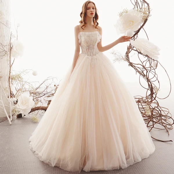 Elegant Champagne Outdoor / Garden Wedding Dresses 2019 A-Line / Princess  Spaghetti Straps Sleeveless Backless Appliques Lace Beading Floor-Length /  Long Ruffle