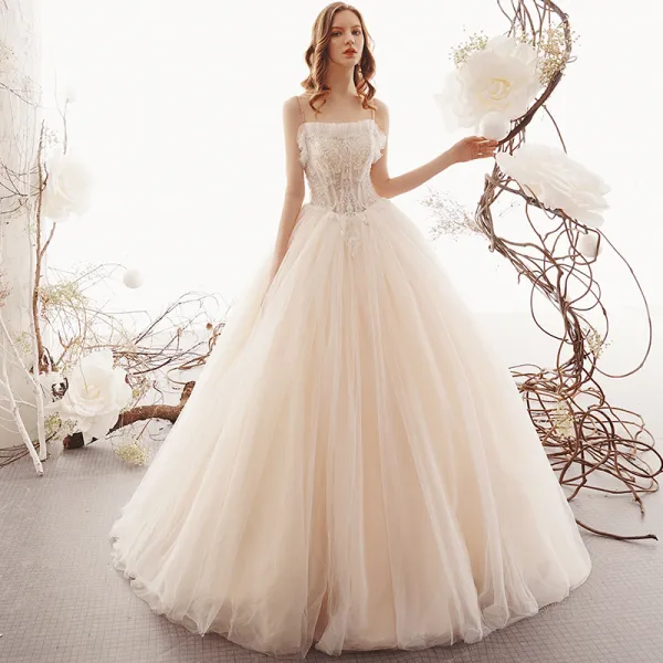 Elegant Champagne Outdoor / Garden Wedding Dresses 2019 A-Line / Princess Spaghetti Straps Sleeveless Backless Appliques Lace Beading Floor-Length / Long Ruffle