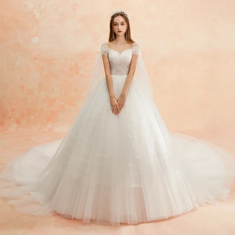 Simple Ivoire Robe De Mariée 2019 Princesse Encolure Carrée Manches Courtes Dos Nu Cathedral Train Volants