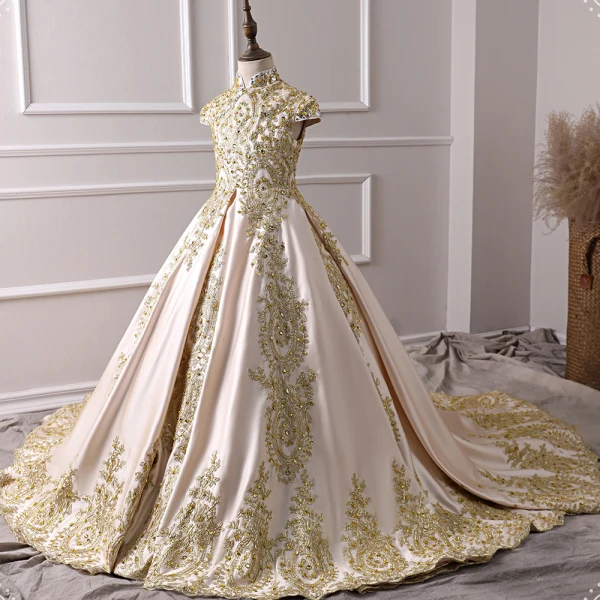 Vintage / Retro Champagne Satin Flower Girl Dresses 2019 A-Line / Princess High Neck Cap Sleeves Appliques Lace Rhinestone Court Train Ruffle Wedding Party Dresses