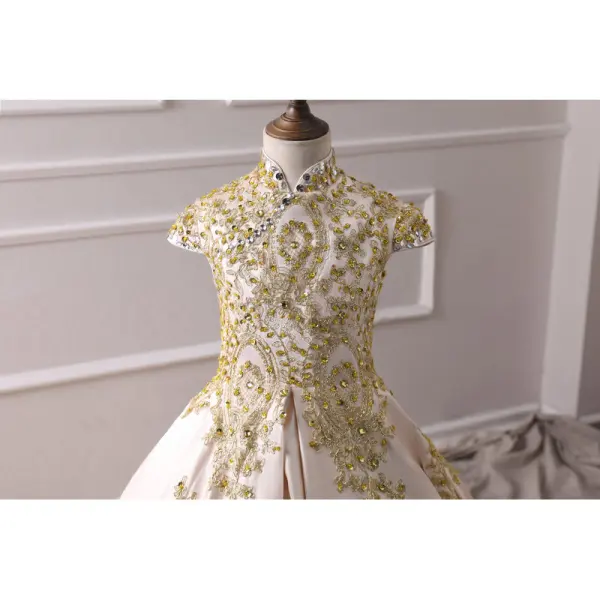 Vintage / Retro Champagne Satin Flower Girl Dresses 2019 A-Line / Princess High Neck Cap Sleeves Appliques Lace Rhinestone Court Train Ruffle Wedding Party Dresses