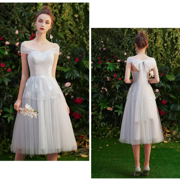 Affordable Grey Bridesmaid Dresses 2019 A-Line / Princess Appliques Lace Short Ruffle Backless Wedding Party Dresses