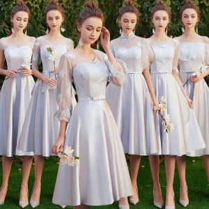 Abordable Gris Satin Transparentes Robe Demoiselle D 039 Honneur 2019 Princesse Appliques En Dentelle Noeud Ceinture Courte Volants Dos Nu Robe Pour Mariage