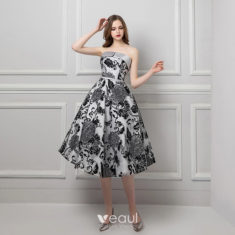 Chic / Beautiful Silver Black Jacquard Prom Dresses 2019 A-Line / Princess Strapless Sleeveless Appliques Lace Sash Tea-length Ruffle Backless Formal