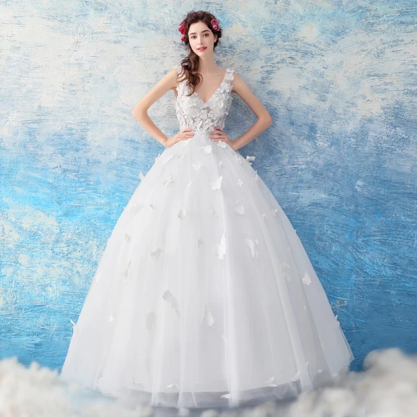 Remise Blanche Robe De Mariée 2019 Princesse V-Cou Sans Manches Dos Nu Papillon Appliques En Dentelle Longue Volants Bretelles croisées