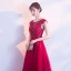 Affordable Burgundy Evening Dresses  2019 A-Line / Princess Scoop Neck Sleeveless Appliques Lace Flower Rhinestone Bow Sash Floor-Length / Long Ruffle Backless Formal Dresses