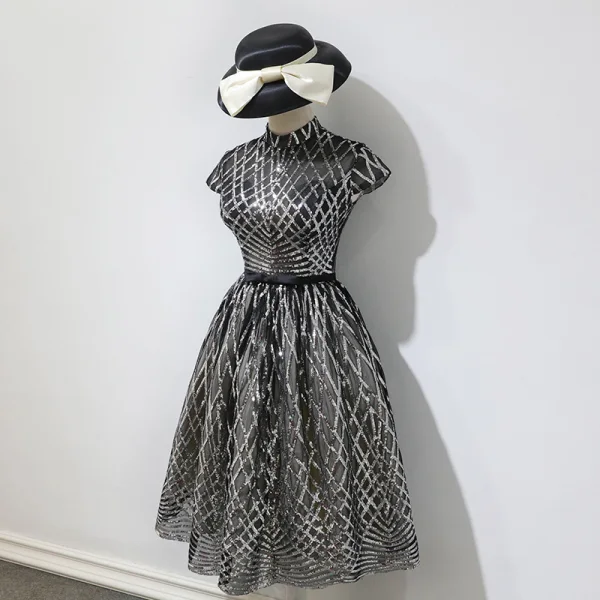 Sparkly Black Party Dresses 2018 A-Line / Princess High Neck Short Sleeve Bow Sash Knee-Length Sequins Formal Dresses