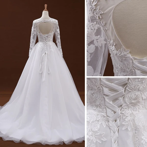 Eleganta Vita Bröllopsklänningar 2018 Prinsessa Urringning Långärmad Halterneck Appliqués Pierced Spets Chapel Train Ruffle