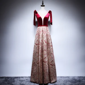 Sexy Bordeaux Robe De Soirée 2018 Princesse Transparentes Encolure Dégagée Sans Manches Perlage Ceinture Doré Brodé Longue Volants Dos Nu Robe De Ceremonie