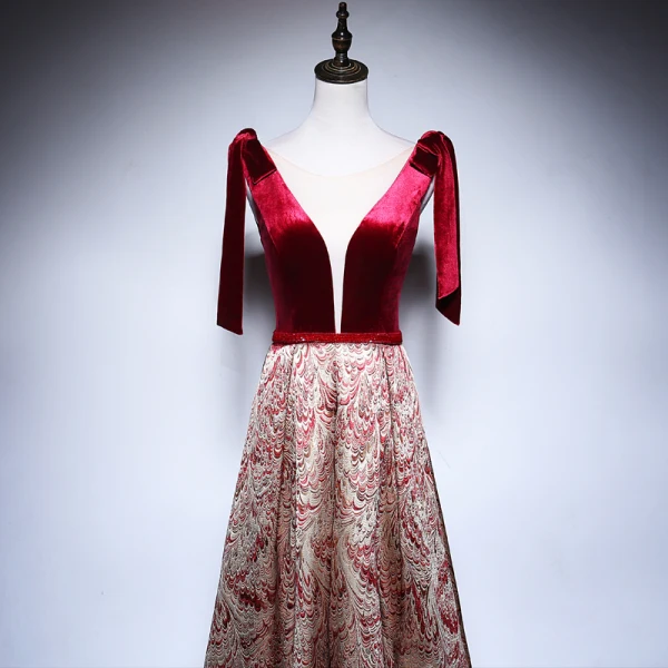 Sexy Burgundy Evening Dresses 2018 A-Line / Princess See-through Scoop Neck Sleeveless Beading Sash Gold Embroidered Floor-Length / Long Ruffle Backless Formal Dresses