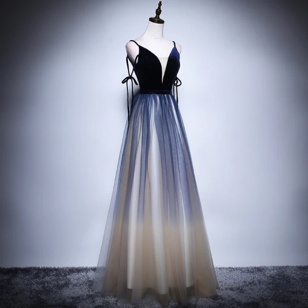 Sexy Bleu Marine Dégradé De Couleur Champagne Robe De Soirée 2018 Princesse Bretelles Spaghetti Sans Manches Longue Volants Dos Nu Robe De Ceremonie