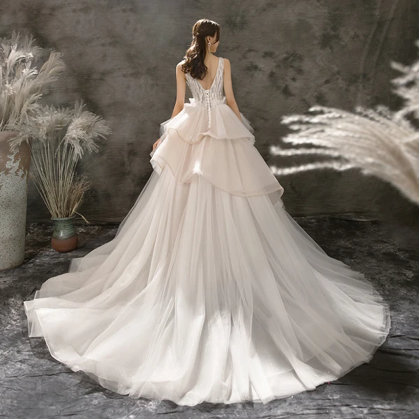 Modern / Fashion Champagne Wedding Dresses 2019 A-Line / Princess V-Neck Sleeveless Backless Glitter Tulle Beading Court Train Ruffle