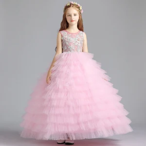 Bäst Rodnande Rosa Brudnäbbsklänning 2019 Balklänning Urringning Ärmlös Appliqués Spets Beading Långa Cascading Volanger Klänning Till Bröllop