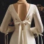 Vintage / Originale Ivoire Satin Robe De Mariée 2019 Gaine / Ajustement V-Cou Manches Longues Dos Nu Longue Volants
