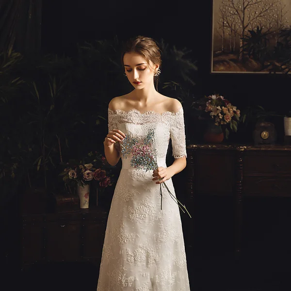 Élégant Ivoire Jardin / Extérieur Robe De Mariée 2019 Gaine / Ajustement De l'épaule 1/2 Manches Dos Nu Ceinture Appliques En Dentelle Train De Balayage Volants