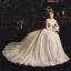 Illusion Champagne Genomskinliga Bröllopsklänningar 2019 Prinsessa Fyrkantig Ringning Långärmad Fjäder Halterneck Appliqués Spets Pierced Beading Domstol Tåg