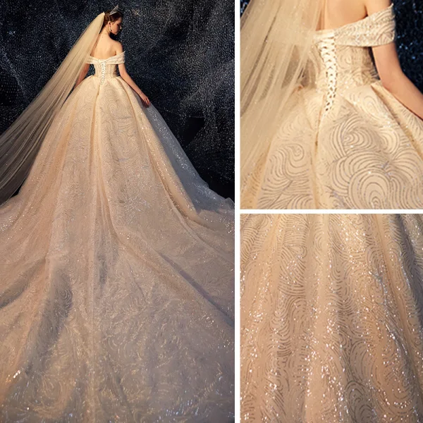 Luxe Scintillantes Ivoire Robe De Mariée 2019 Robe Boule De l'épaule Manches Courtes Dos Nu Glitter Paillettes Cathedral Train Volants