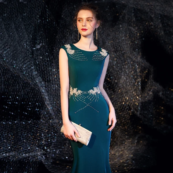 Élégant Bleu D'encre Robe De Soirée 2019 Trompette / Sirène Encolure Dégagée Sans Manches Perlage Longue Volants Robe De Ceremonie