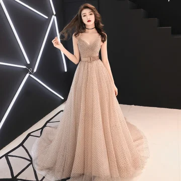 Chic Champagne Robe De Soirée 2019 Princesse V Cou Sans Manches Ceinture Tachetée Tulle Train De Balayage Volants Dos Nu Robe De Ceremonie
