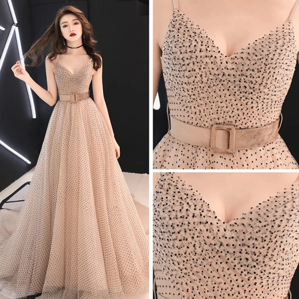 Chic Champagne Robe De Soirée 2019 Princesse V-Cou Sans Manches Ceinture Tachetée Tulle Train De Balayage Volants Dos Nu Robe De Ceremonie