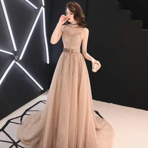 Elegant Champagne Selskapskjoler 2019 Prinsesse Spaghettistropper Uten Ermer Sash Fendue Devant Domstol Tog Buste Ryggløse Formelle Kjoler