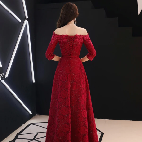 Abordable Bordeaux Dentelle Robe De Soirée 2019 Princesse De l'épaule 3/4 Manches Appliques En Dentelle Faux Diamant Longue Dos Nu Robe De Ceremonie