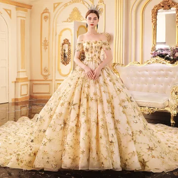 Luxe Doré Robe De Mariée 2019 Princesse De L 039 Épaule Manches Courtes Dos Nu Glitter Paillettes Étoile Cathedral Train Volants