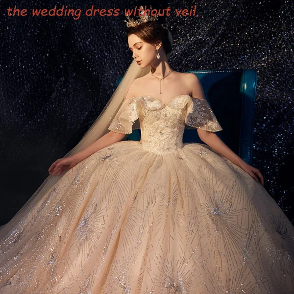 Scintillantes Champagne Robe De Mariée 2019 Robe Boule De l'épaule Manches Courtes Dos Nu Glitter Paillettes Cathedral Train Volants