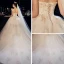 Elegant Champagne Brudekjoler 2019 Ballkjole Kjæreste Uten Ermer Ryggløse Beading Perle Appliques Blonder Glitter Tyll Cathedral Train Buste