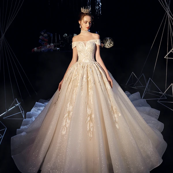 Bling Bling Champagne Robe De Mariée 2019 Princesse De l'épaule Manches Courtes Dos Nu Appliques En Dentelle Glitter Tulle Cathedral Train Volants