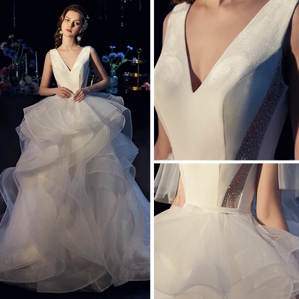 Élégant Ivoire Satin Robe De Mariée 2019 Robe Boule Col v profond Sans Manches Dos Nu Ceinture Tribunal Train Volants en Cascade