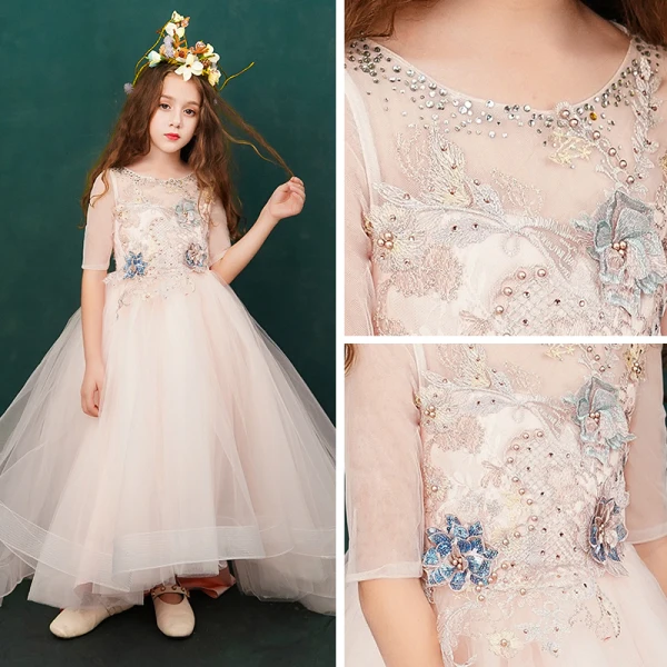 Schöne Pearl Rosa Blumenmädchenkleider 2019 A Linie Rundhalsausschnitt 1/2 Ärmel Applikationen Spitze Perlenstickerei Perle Sweep / Pinsel Zug Rüschen Kleider Für Hochzeit