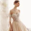 Elegant Champagne Blonder Brudekjoler 2019 Prinsesse Kjæreste Avtakbar Bell ermer Ryggløse Beading Perle Cathedral Train Buste