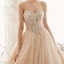 Elegant Champagne Blonder Brudekjoler 2019 Prinsesse Kjæreste Avtakbar Bell ermer Ryggløse Beading Perle Cathedral Train Buste