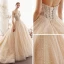 Elegant Champagne Blonder Brudekjoler 2019 Prinsesse Kjæreste Avtakbar Bell ermer Ryggløse Beading Perle Cathedral Train Buste