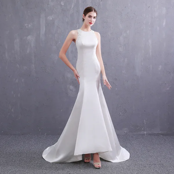 Abordable Ivoire Satin Robe De Mariée 2019 Trompette / Sirène Encolure Dégagée Sans Manches Dos Nu Appliques En Dentelle Perlage Perle Train De Balayage