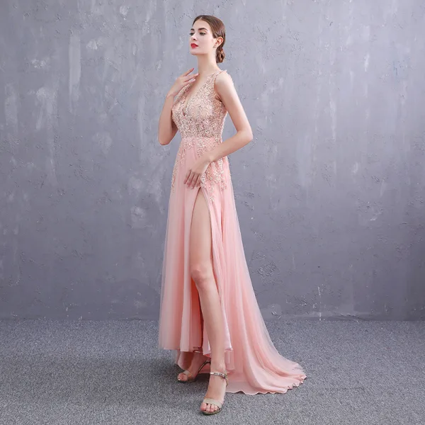 Sexy Perle Rose Robe De Soirée 2019 Princesse Col v profond Sans Manches Appliques En Dentelle Faux Diamant Fendue devant Train De Balayage Volants Dos Nu Robe De Ceremonie