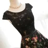Modern / Fashion Black Flower Prom Dresses 2017 A-Line / Princess Scoop Neck Cap Sleeves Printing Satin Sash Floor-Length / Long Backless Formal Dresses