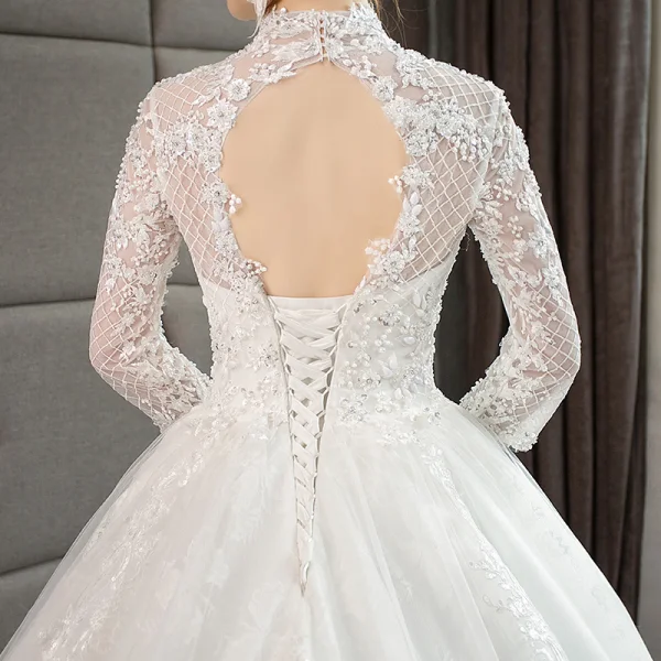 Style Chinois Ivoire Transparentes Robe De Mariée 2019 Princesse Col Haut 3/4 Manches Dos Nu Appliques En Dentelle Perlage Chapel Train Volants
