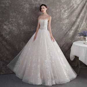 Bling Bling Champagne Jardin Extérieur Robe De Mariée 2019 Princesse Bretelles Spaghetti Sans Manches Dos Nu Glitter Tulle Perlage Longue Volants