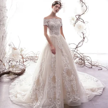 Stilig Champagne Pierced Bröllopsklänningar 2019 Prinsessa Av Axeln Korta Ärm Halterneck Appliqués Spets Beading Glittriga Glitter Tyll Chapel Train Ruffle