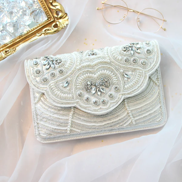 Stylowe / Modne Białe Frezowanie Perła Rhinestone Kopertówki 2019
