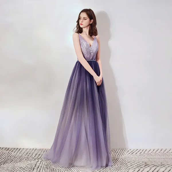 Elegant Purple Evening Dresses 2019 A-Line / Princess Spaghetti Straps Deep V-Neck Sleeveless Appliques Lace Elegant Purple Evening Dresses 2019 A-Line / Princess Spaghetti Straps Deep V-Neck Sleeveless Appliques Lace